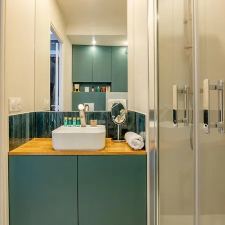 Appartamento Cozy Faubourg St Martin Retreat Parigi