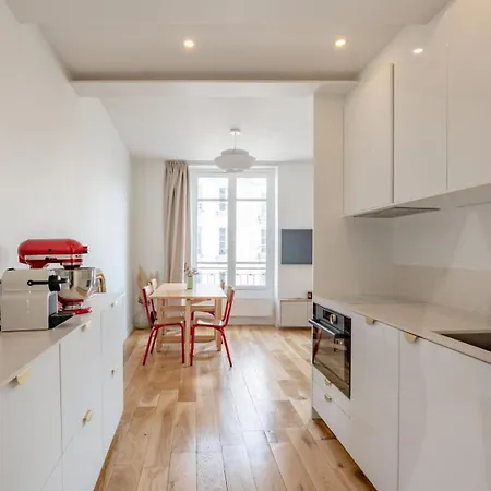 Appartamento Cozy Faubourg St Martin Retreat Parigi