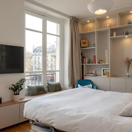 Cozy Faubourg St Martin Retreat Appartamento *