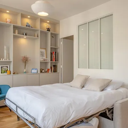 Cozy Faubourg St Martin Retreat Parigi